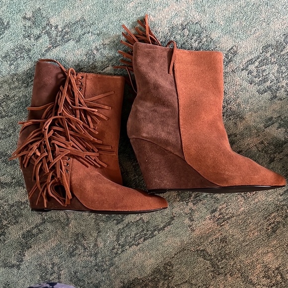 Bebe brown suede fringe boot - Picture 2 of 4